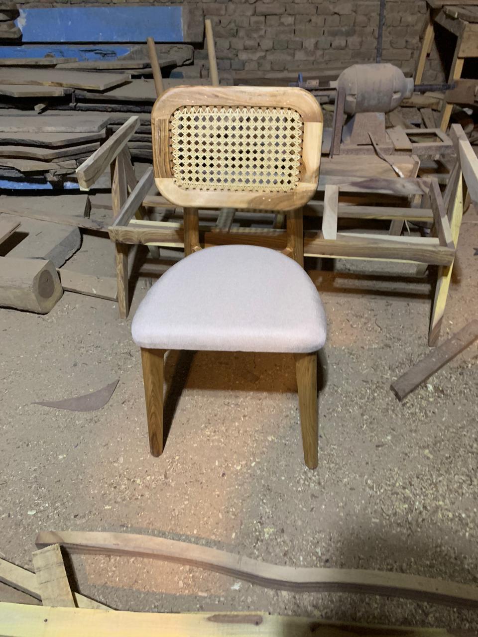Alexandere Chair
