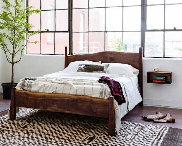 Live Edge Bed